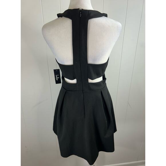 Lulus Cut Out and About Skater mini black dress. NWT. Size M - Picture 4 of 8